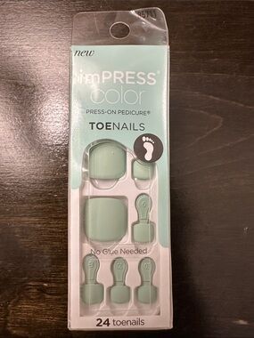 imPRESS Press-On Pedicure Toenails in Mint